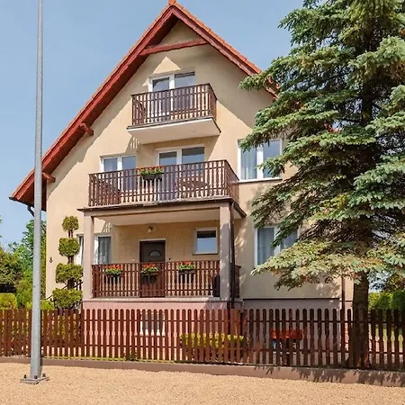 Sloneczny Zakatek ゲストハウス ジブヌベク